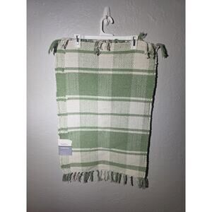 New With Tags True Living Scatter Rug Green And White with Tassels 20”x30”